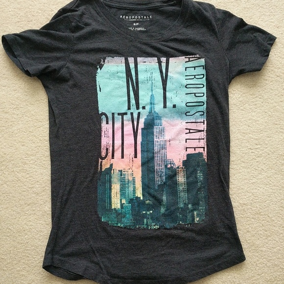 Aeropostale Tops - Aeropostale t-shirt